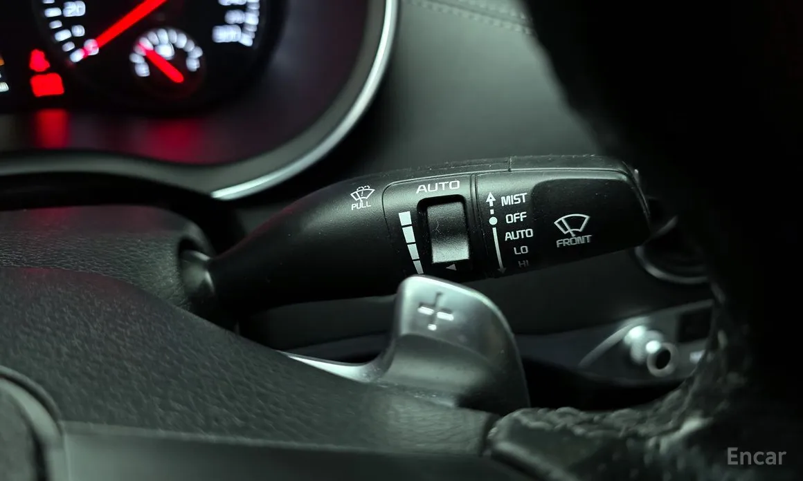 Фото 19 - Kia Stinger