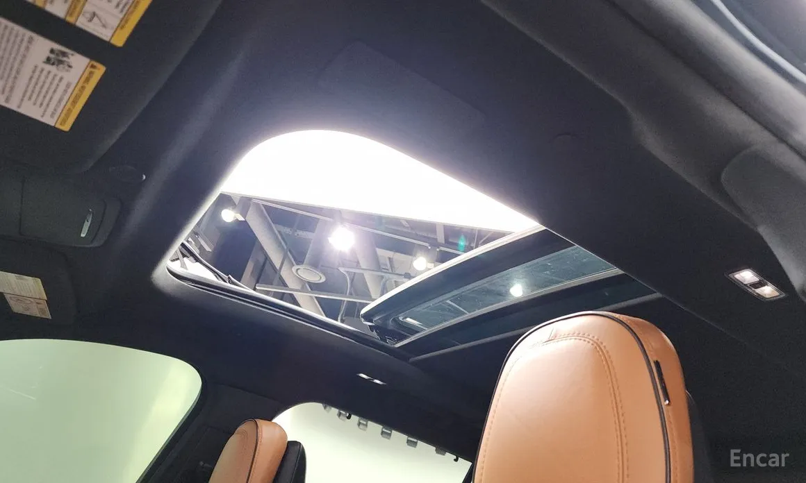 Фото 18 - Lincoln Aviator