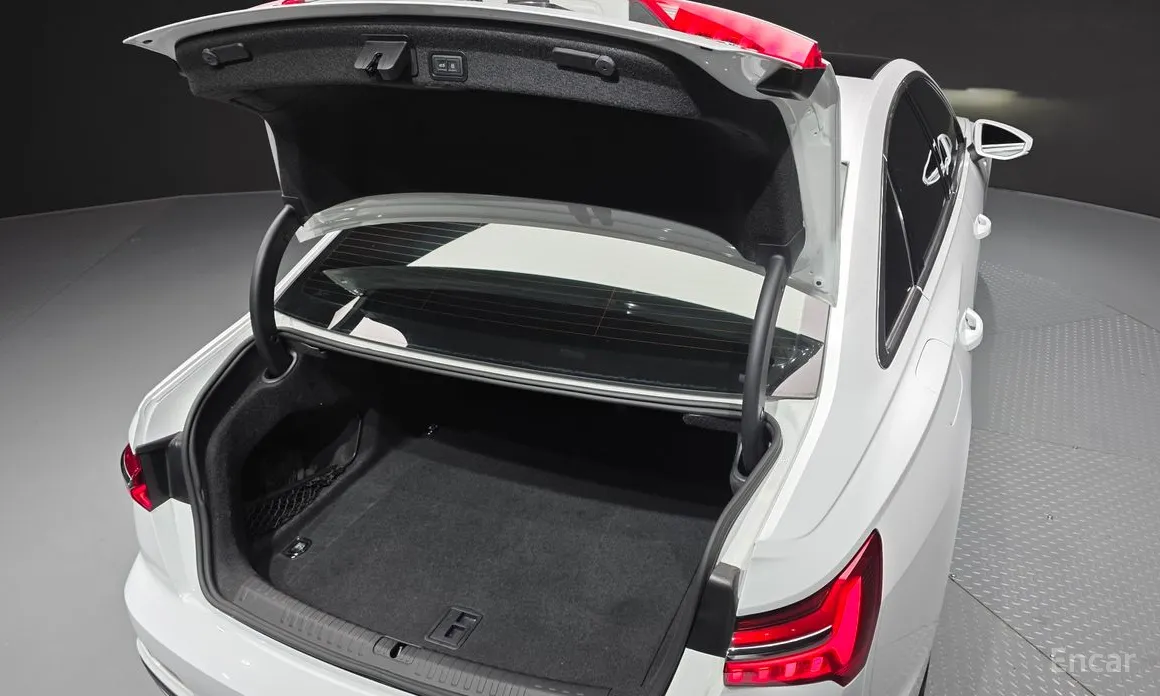 Фото 20 - Audi A6