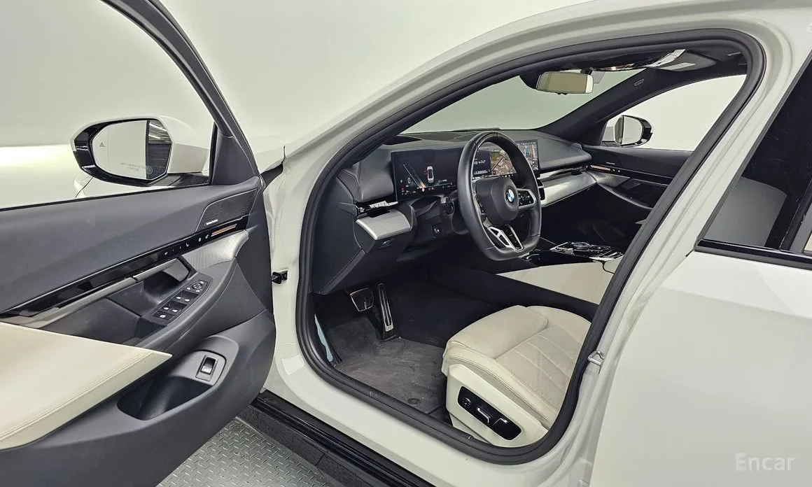 Фото 11 - BMW 5 Series