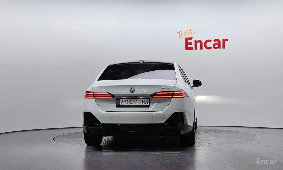 Фото 4 - BMW 5 Series