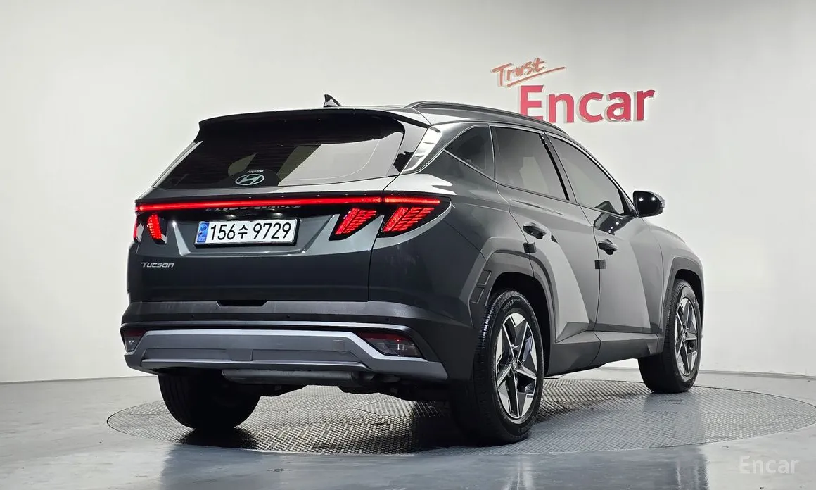 Фото 2 - Hyundai Tucson