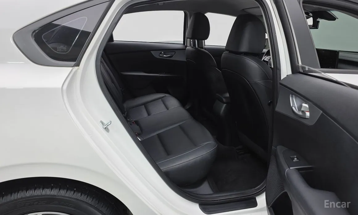 Фото 12 - Kia K3