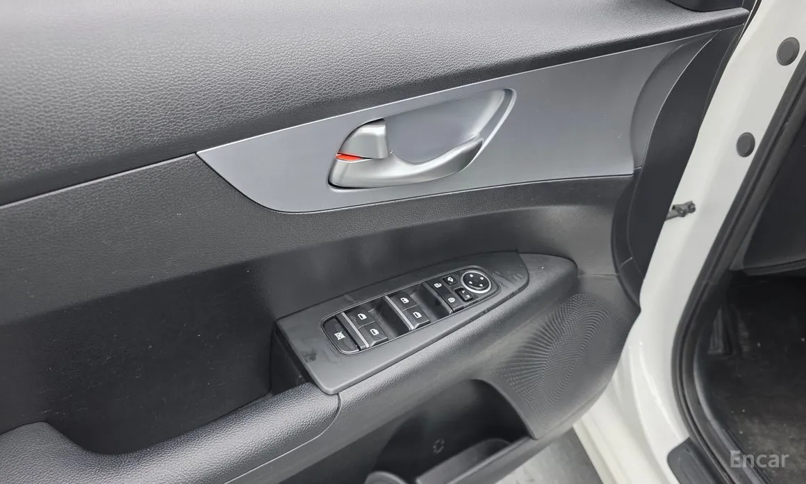 Фото 14 - Kia K3