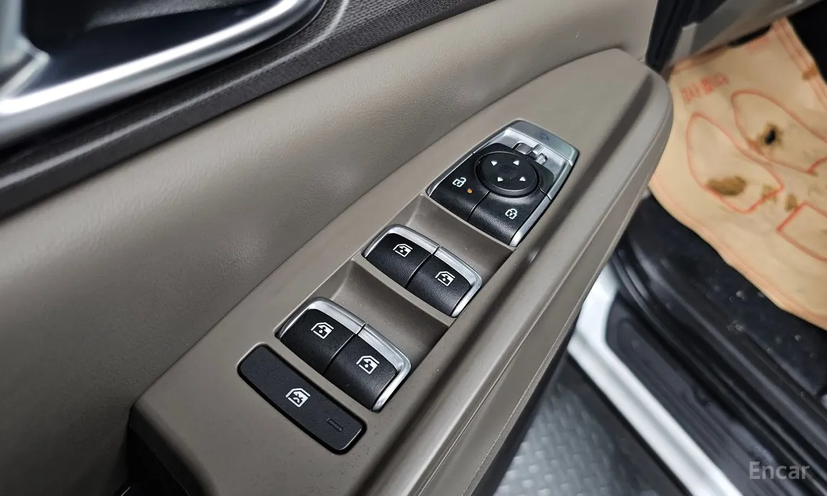 Фото 12 - Kia Carnival