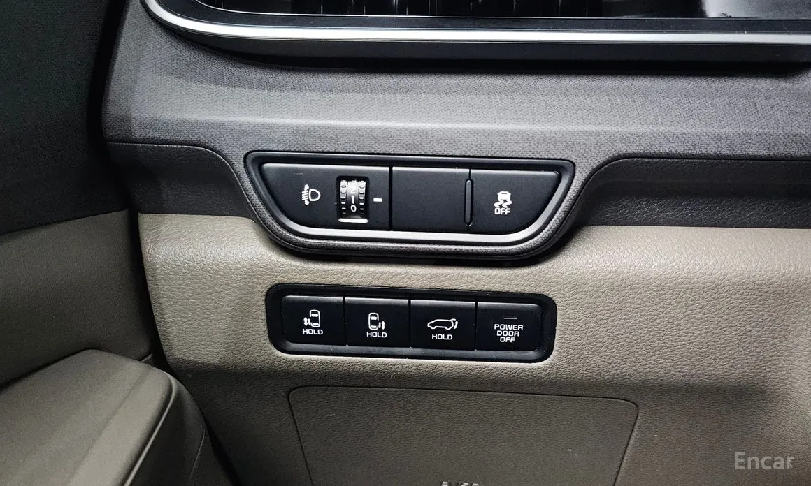 Фото 13 - Kia Carnival