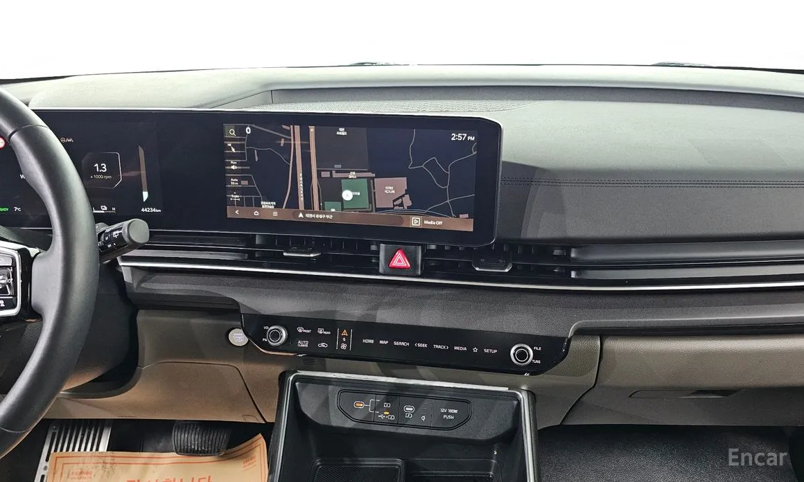 Фото 16 - Kia Carnival