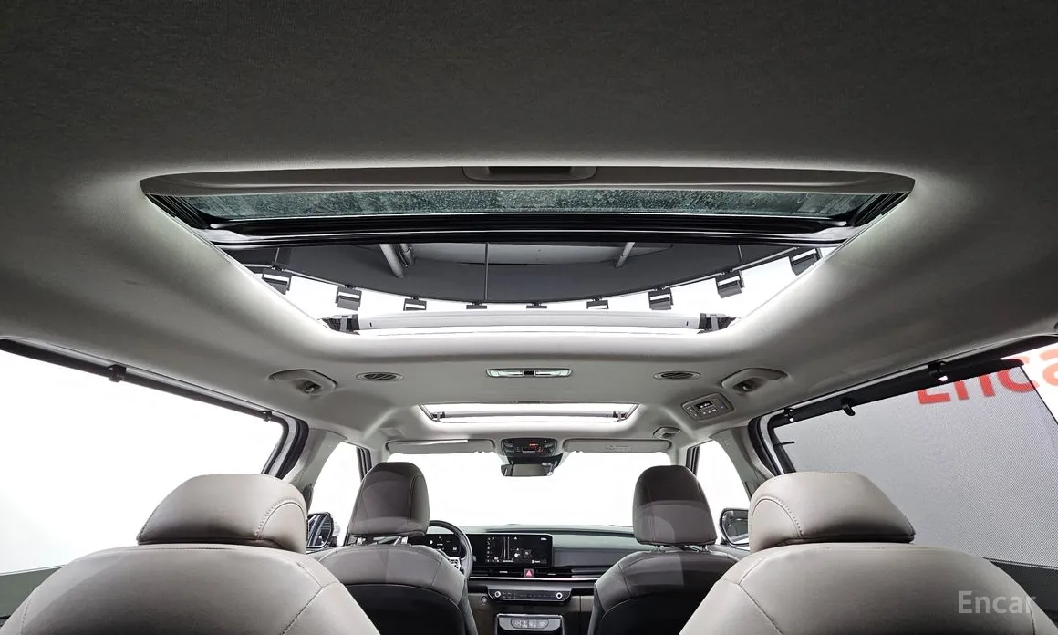 Фото 18 - Kia Carnival