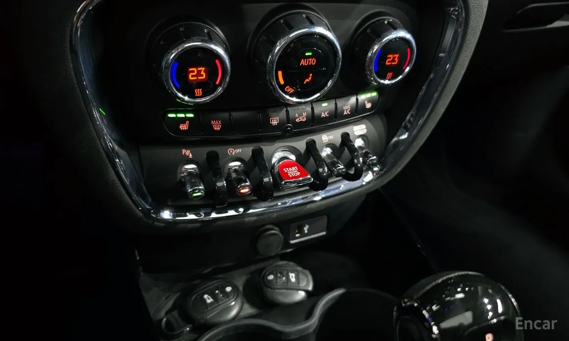 Фото 17 - Mini Clubman