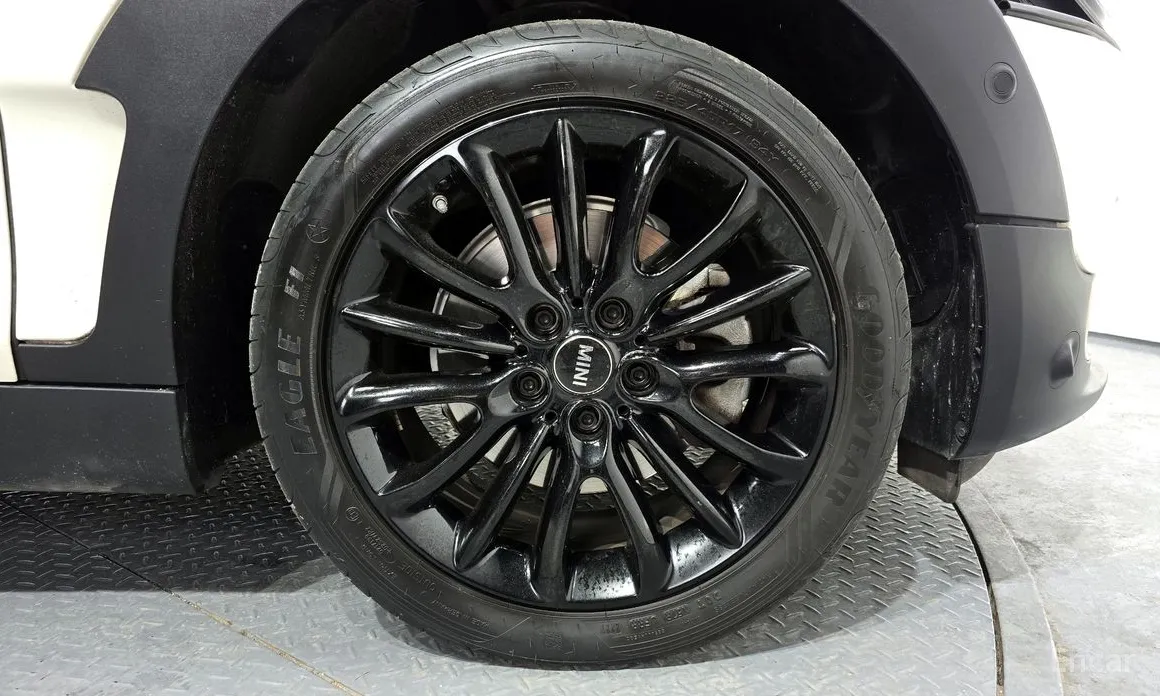 Фото 5 - Mini Clubman