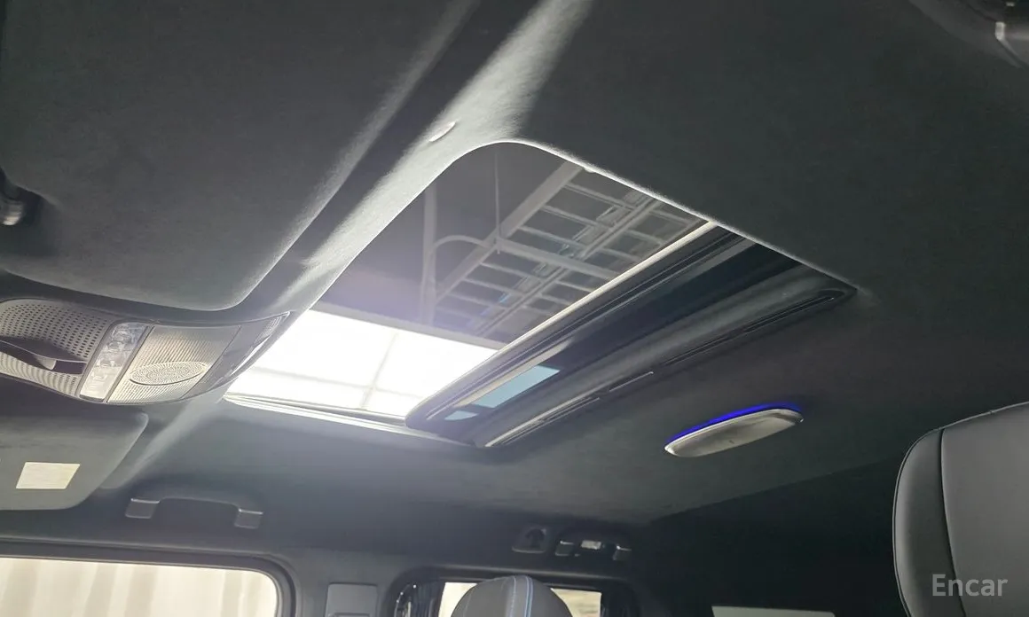 Фото 19 - Mercedes-Benz G-Class