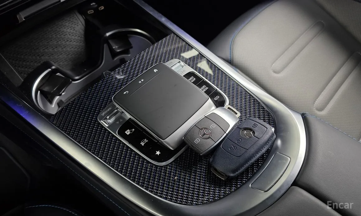 Фото 9 - Mercedes-Benz G-Class