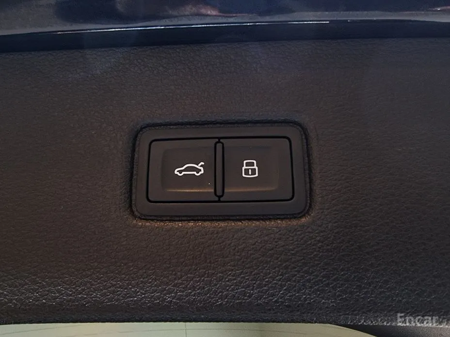 Фото 15 - Audi Q7