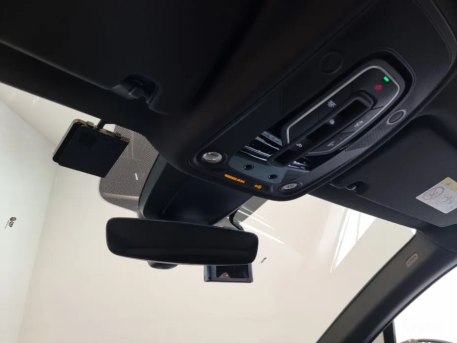 Фото 18 - Audi Q7