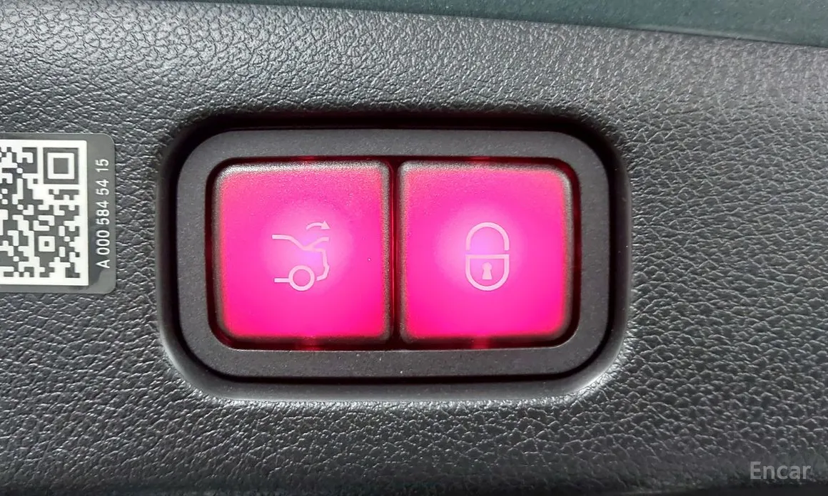 Фото 18 - Mercedes-Benz E-Class