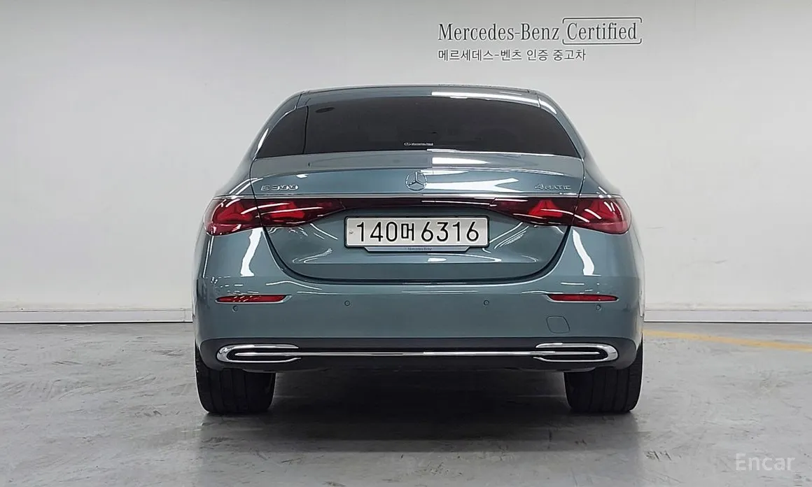 Фото 4 - Mercedes-Benz E-Class