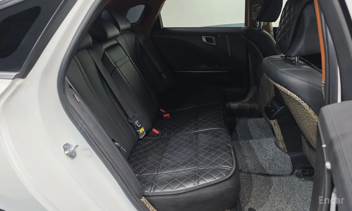 Фото 12 - Kia K8