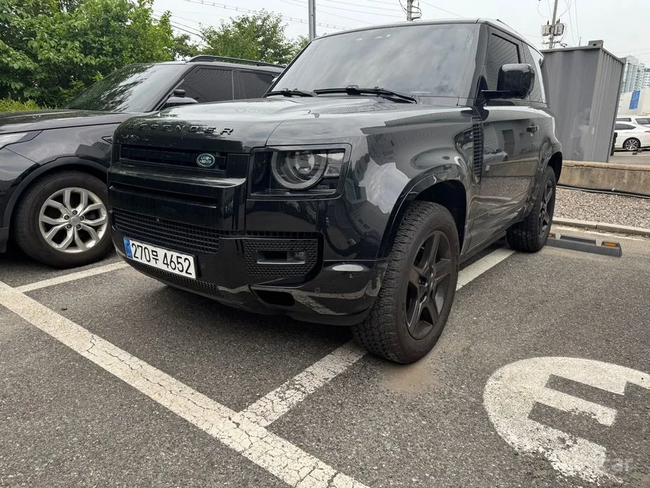 Фото 1 - Land Rover Defender