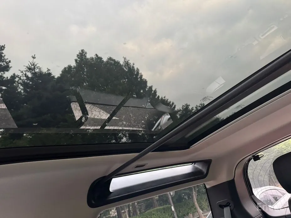 Фото 14 - Land Rover Defender