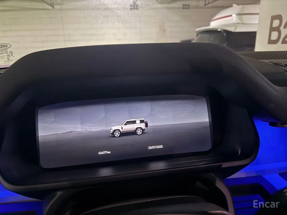 Фото 7 - Land Rover Defender