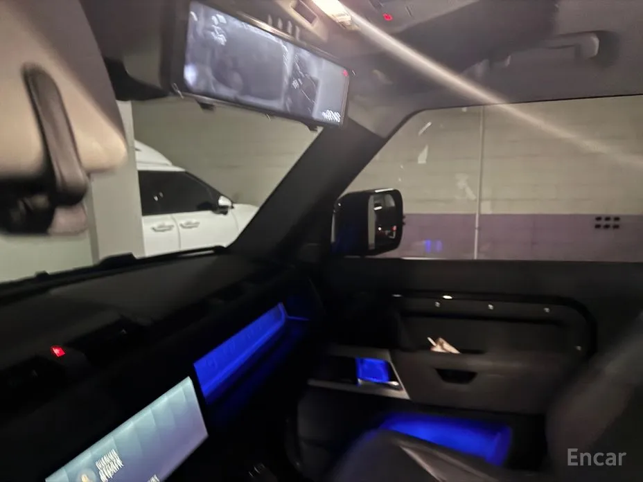 Фото 9 - Land Rover Defender