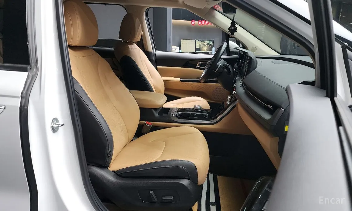 Фото 11 - Kia Carnival