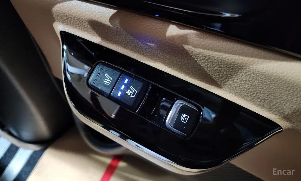 Фото 18 - Kia Carnival