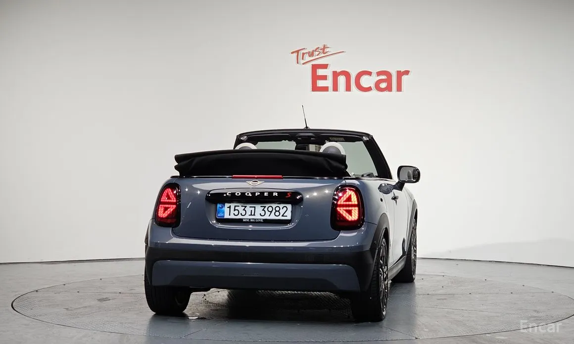 Фото 4 - Mini Cooper Convertible