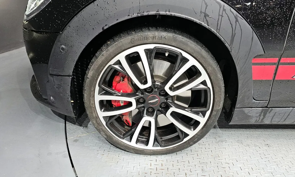 Фото 5 - Mini Clubman