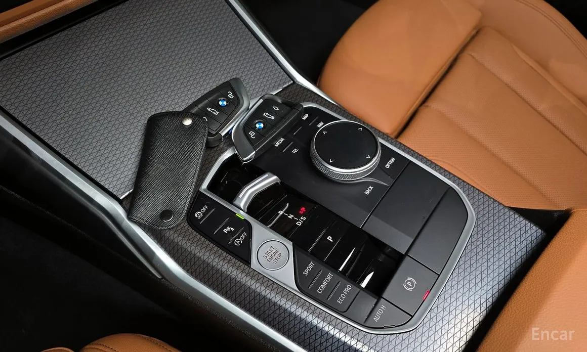 Photo 9 - BMW 3 Series