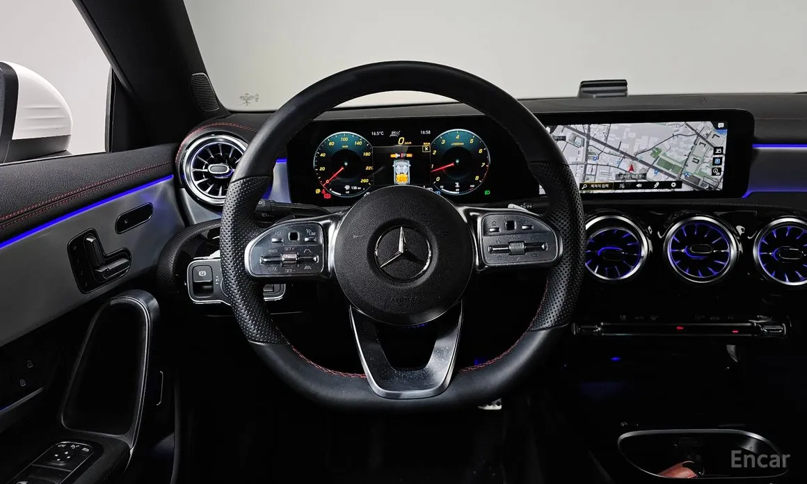 Фото 13 - Mercedes-Benz CLA-Class