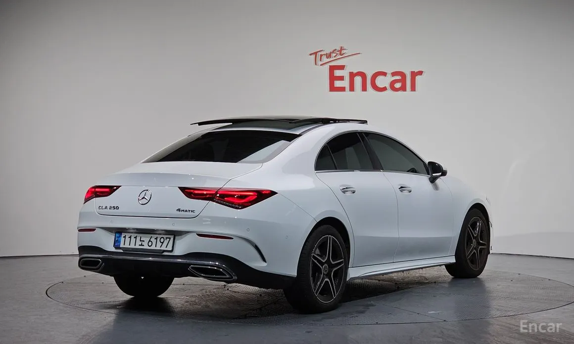 Фото 2 - Mercedes-Benz CLA-Class