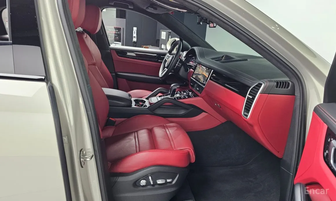 Фото 11 - Porsche Cayenne