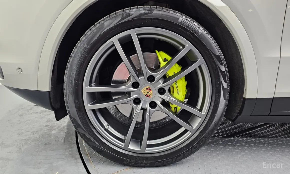 Фото 5 - Porsche Cayenne