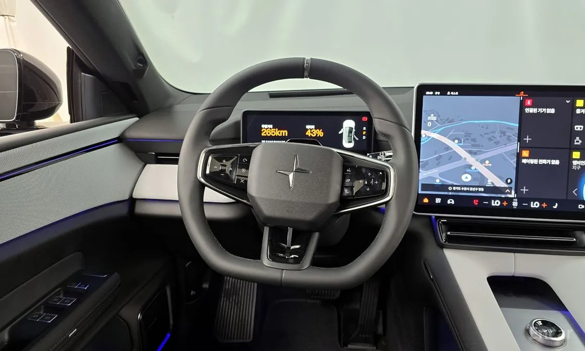 Фото 13 - Polestar 4