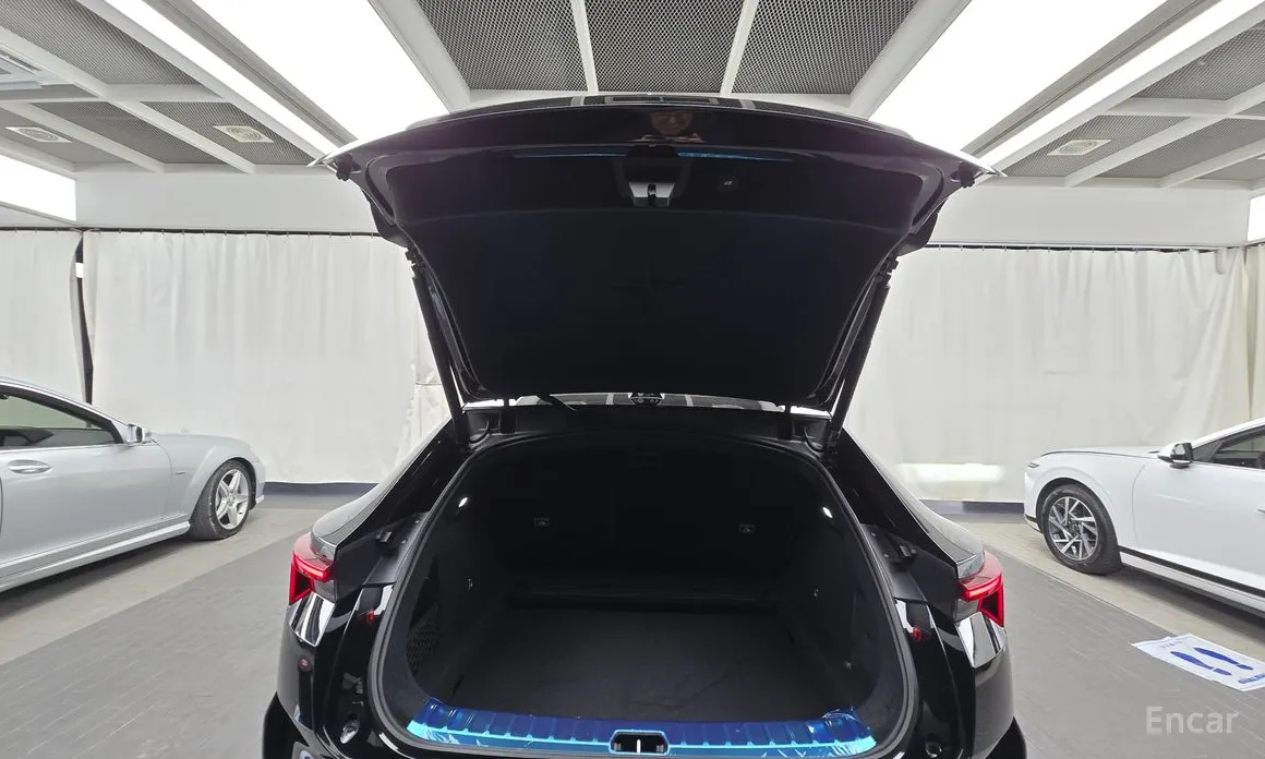 Фото 20 - Polestar 4