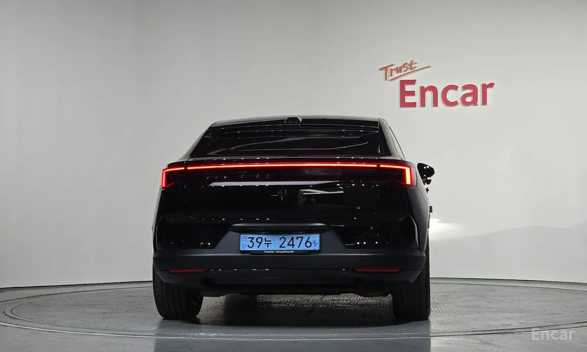 Фото 4 - Polestar 4