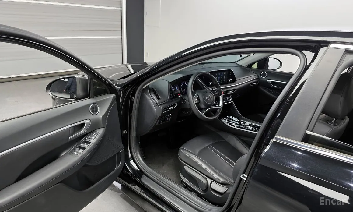 Фото 10 - Hyundai Sonata