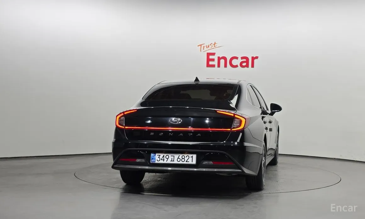 Фото 4 - Hyundai Sonata