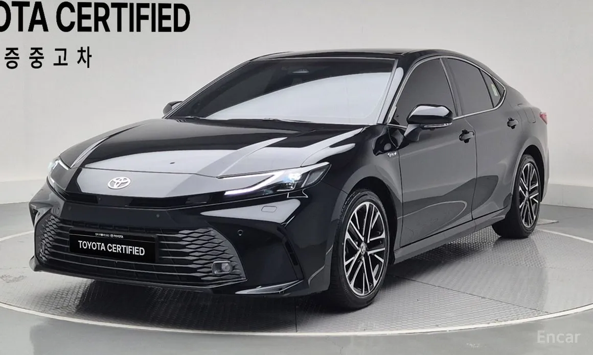 Фото 1 - Toyota Camry