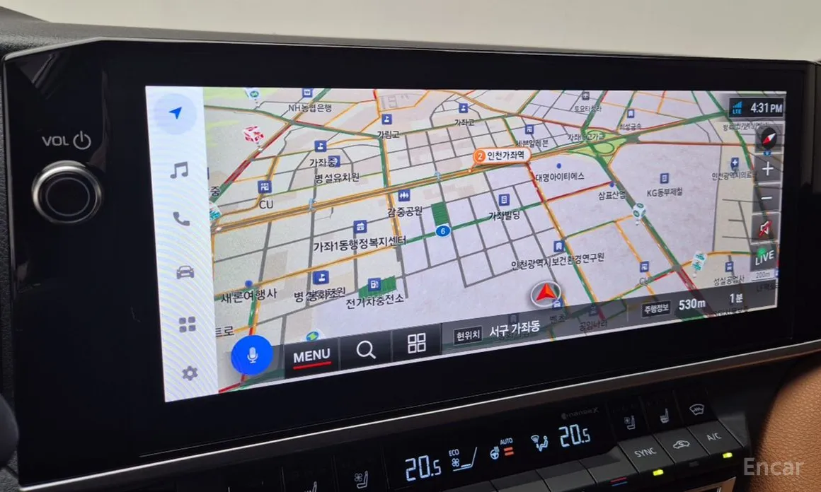 Фото 12 - Toyota Camry