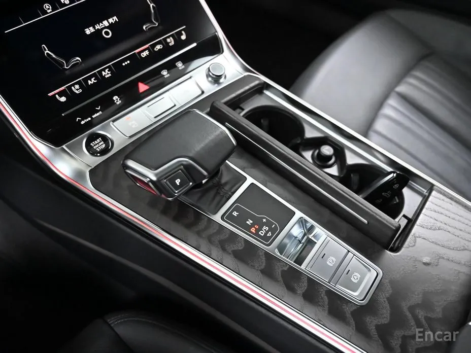 Фото 9 - Audi A6