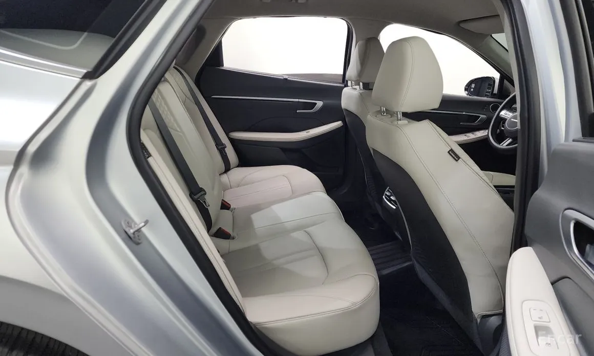 Фото 12 - Hyundai Sonata