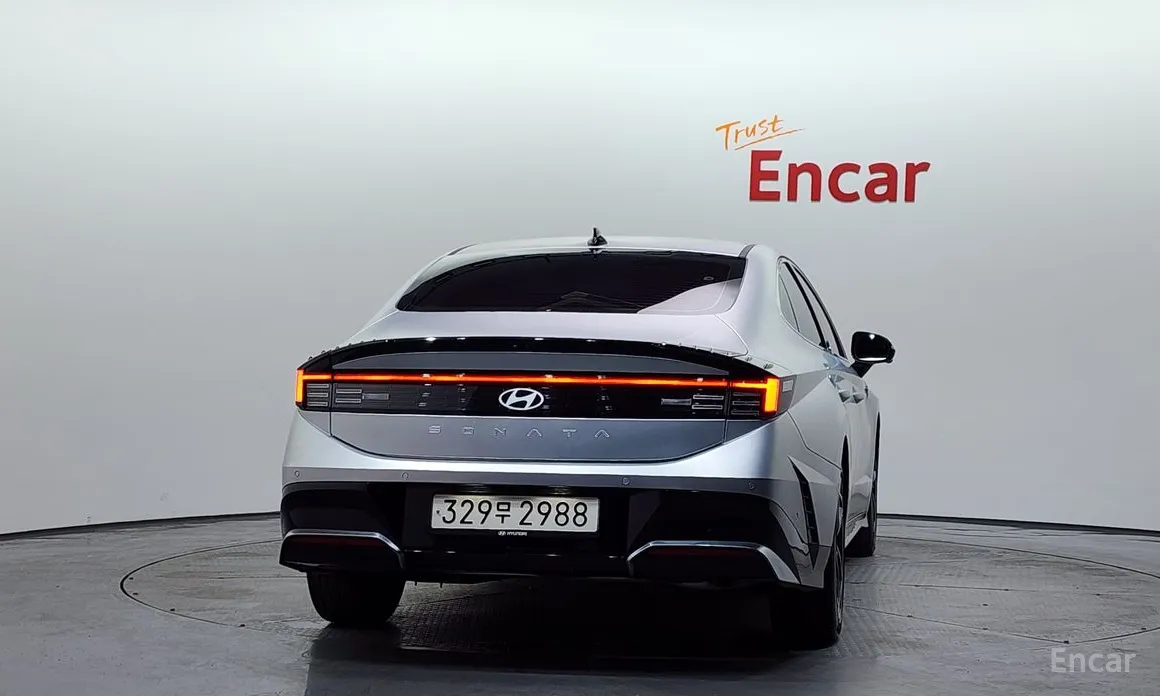 Фото 4 - Hyundai Sonata