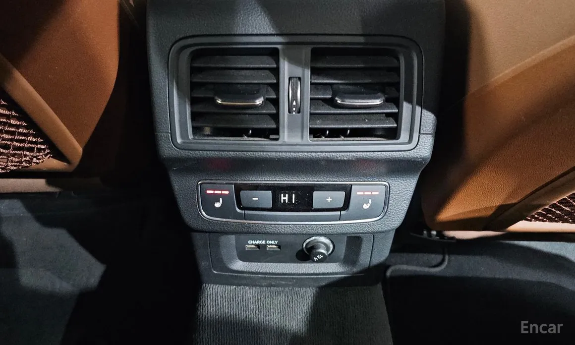 Фото 18 - Audi Q5