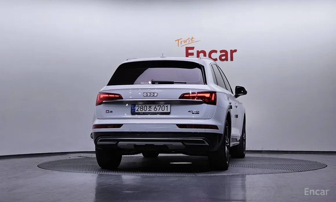 Фото 4 - Audi Q5