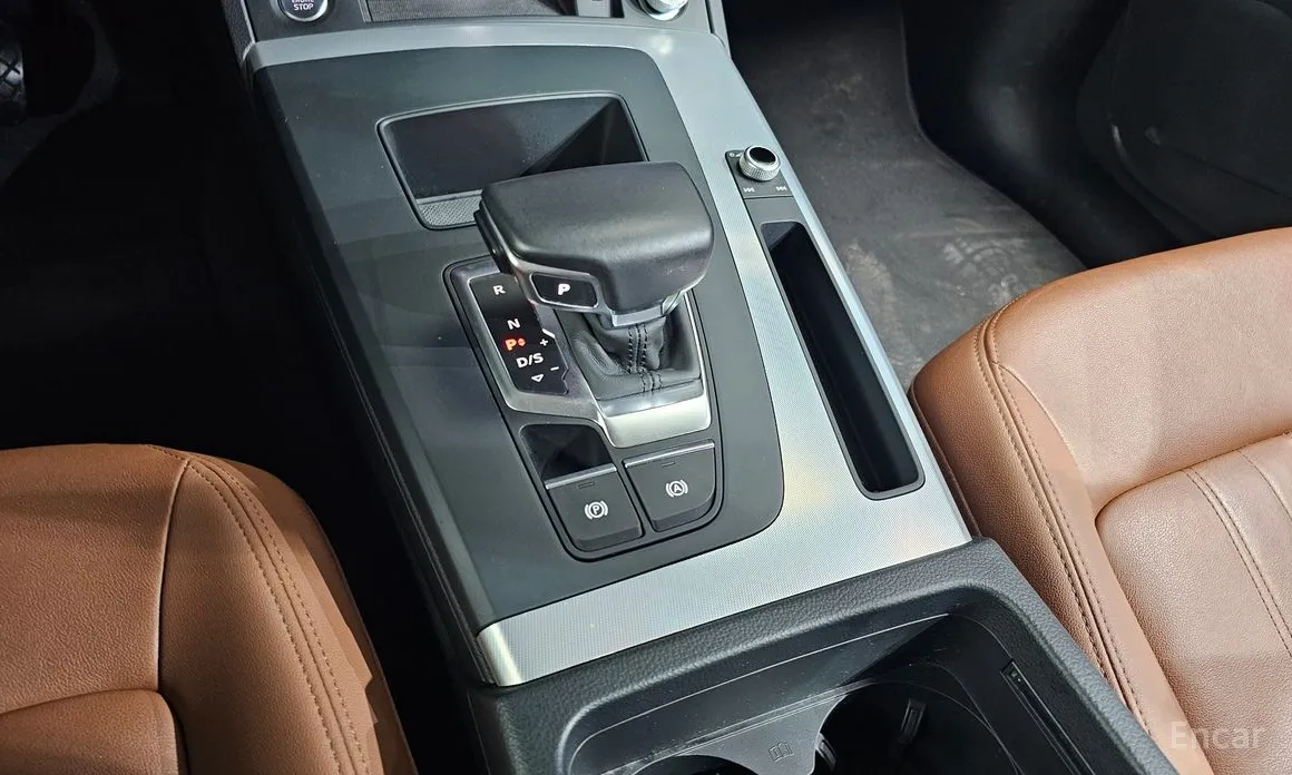 Фото 9 - Audi Q5