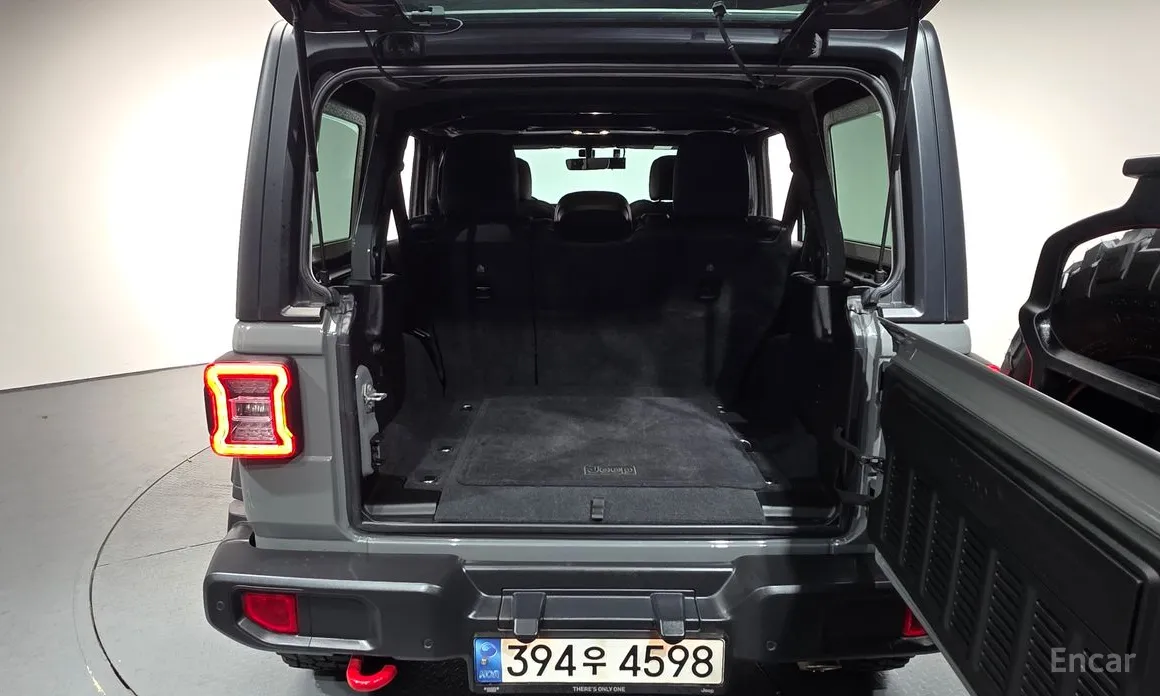 Фото 20 - Jeep Wrangler