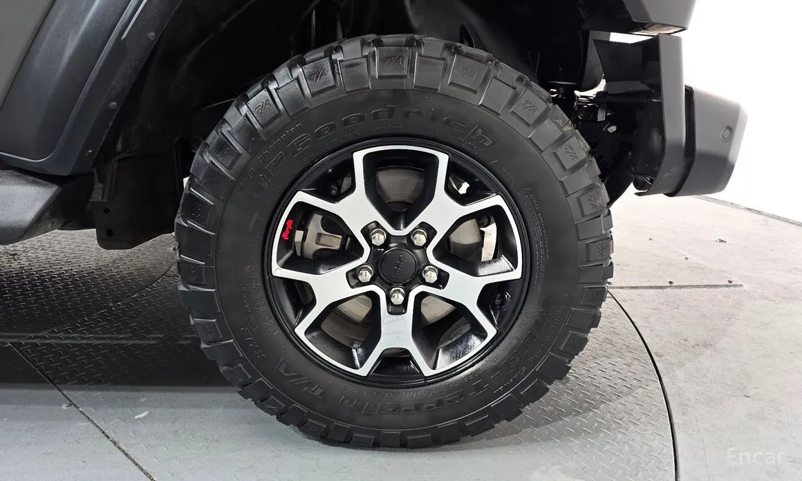 Фото 5 - Jeep Wrangler