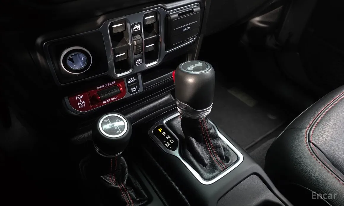 Фото 9 - Jeep Wrangler